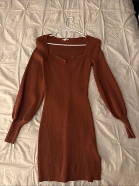 Square-Neck Rust Ribbed Knit Dress with Puff Sleeves